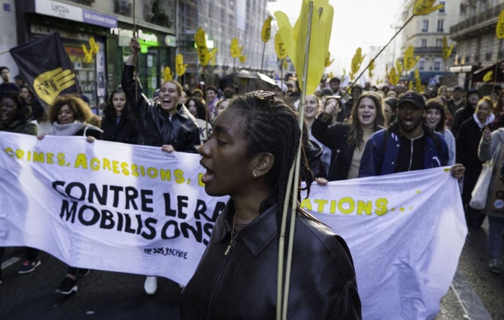 “Fuimos marginados porque éramos negros”… Para Assa, víctima del racismo, un trauma vivido 23 años después “Fuimos marginados porque éramos negros”… Para Assa, víctima del racismo, un trauma vivido 23 años después